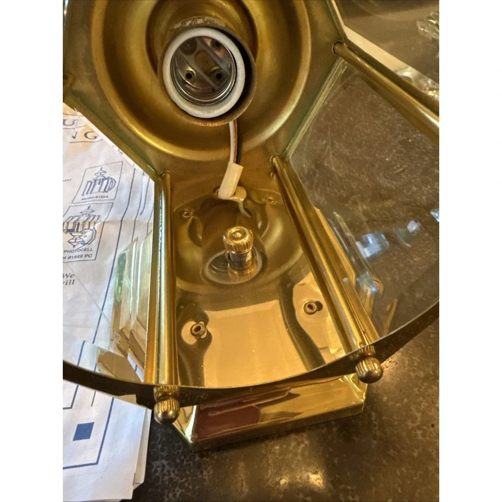 Vintage Solid Brass Finish Hexagon Model #1604 Glass Outdoor Lantern Light NEW